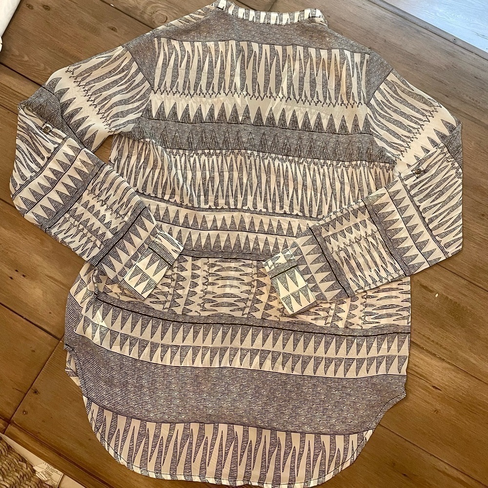 𝅺FOREVER 21 Sheer Tunic Top - Picture 8 of 9
